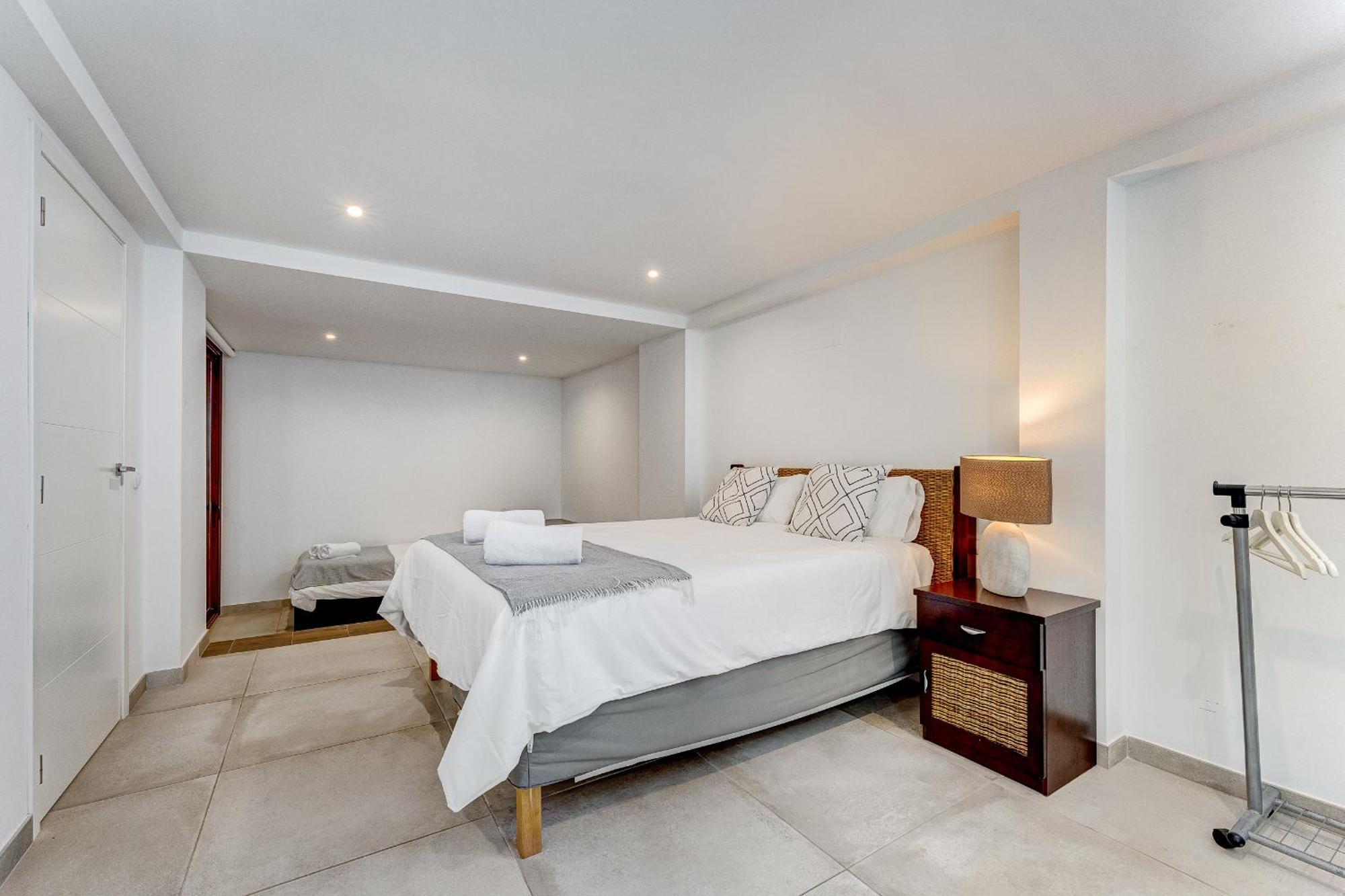Fabulous Contemporary 5 Bedroom Villa With Private Heated Pool, Sleeps Max 13 Callao Salvaje Extérieur photo