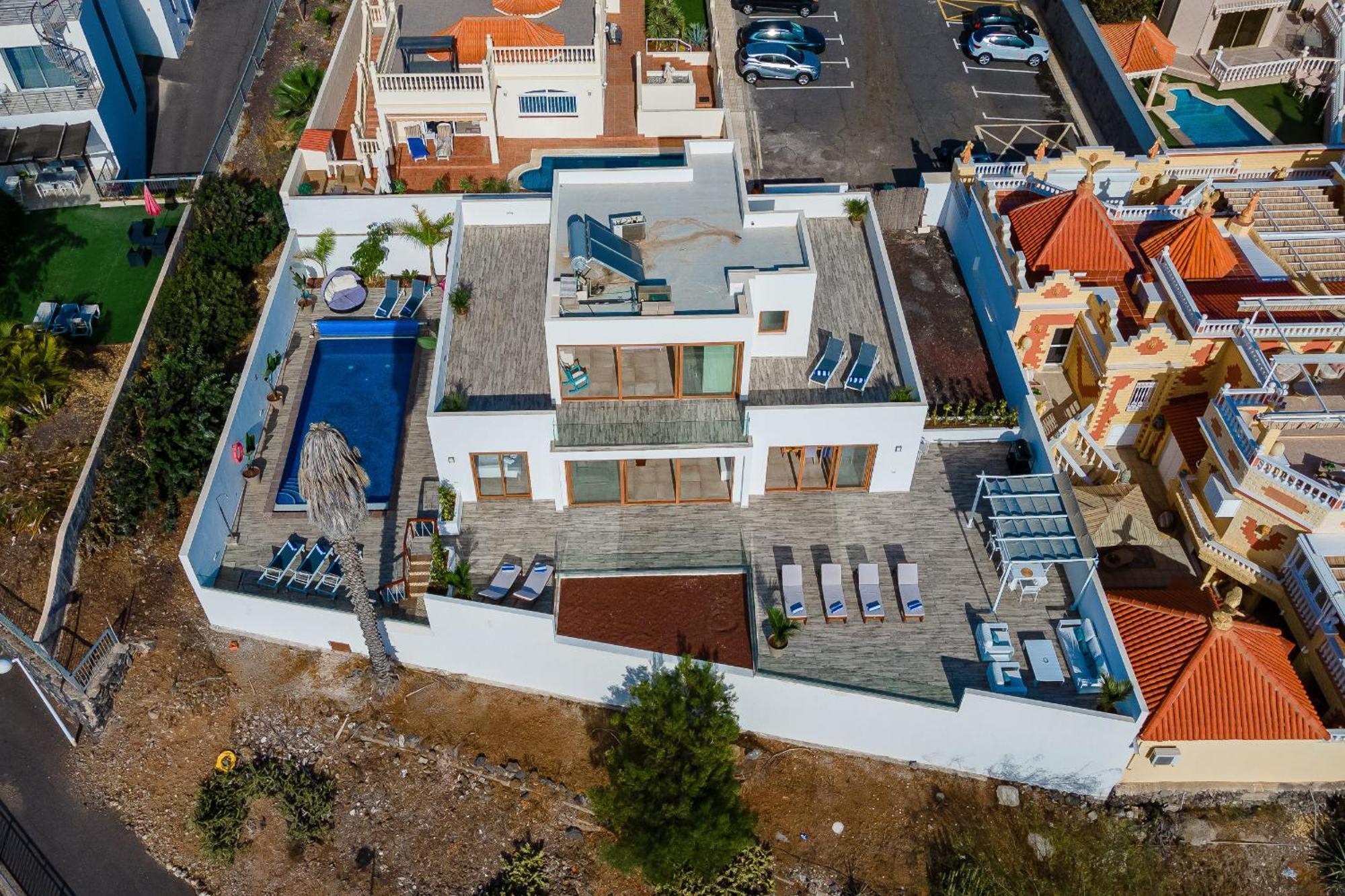 Fabulous Contemporary 5 Bedroom Villa With Private Heated Pool, Sleeps Max 13 Callao Salvaje Extérieur photo