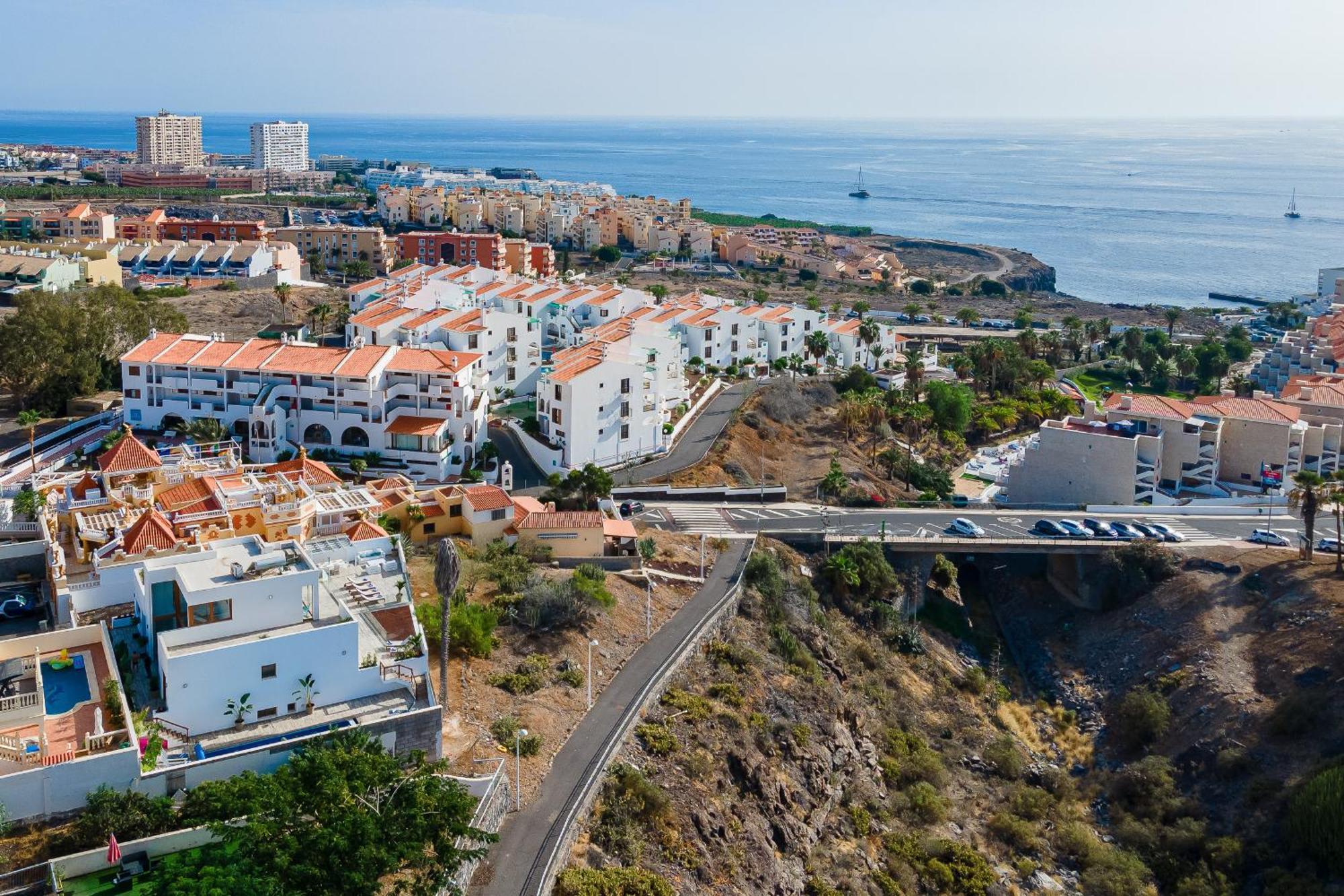 Fabulous Contemporary 5 Bedroom Villa With Private Heated Pool, Sleeps Max 13 Callao Salvaje Extérieur photo