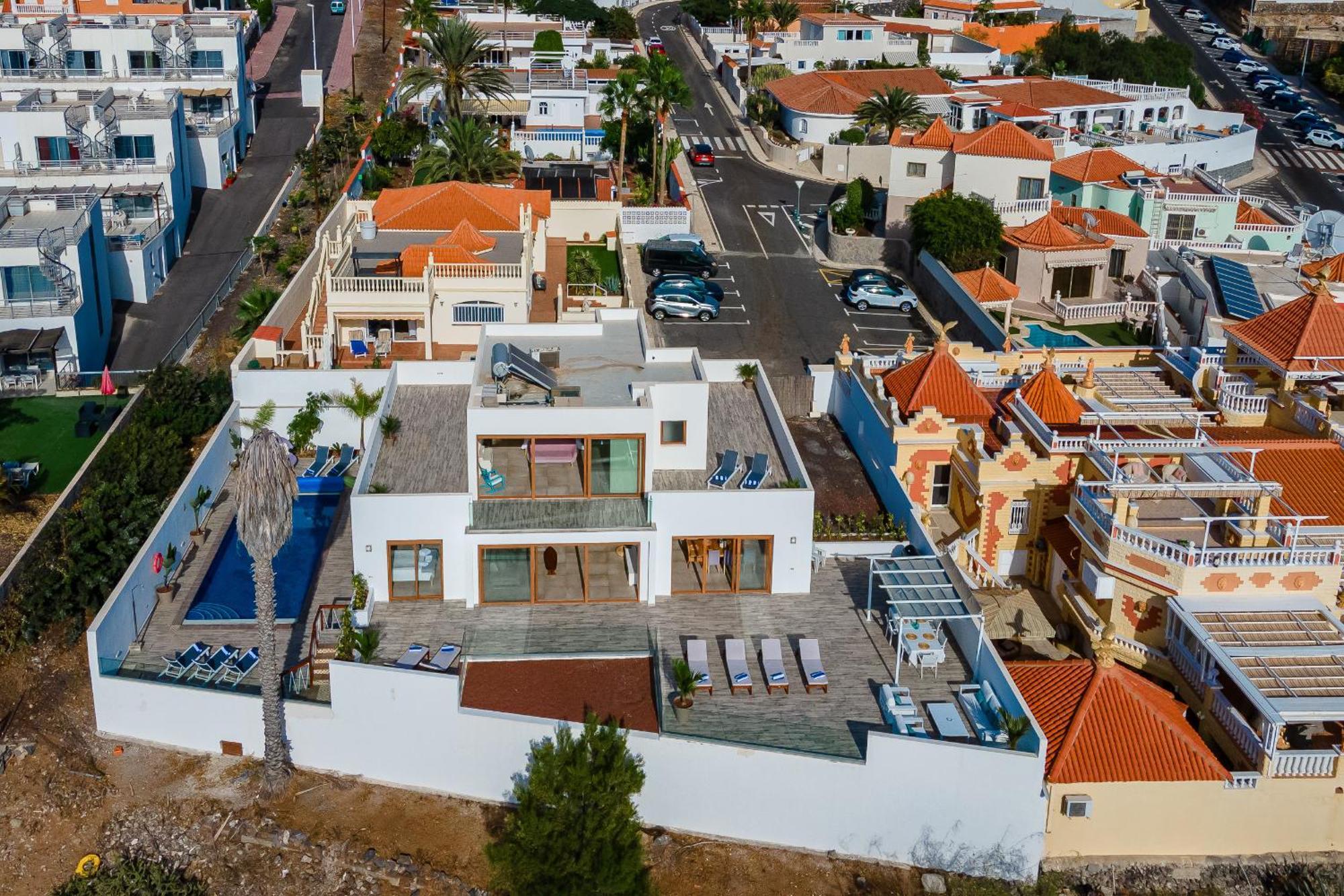 Fabulous Contemporary 5 Bedroom Villa With Private Heated Pool, Sleeps Max 13 Callao Salvaje Extérieur photo