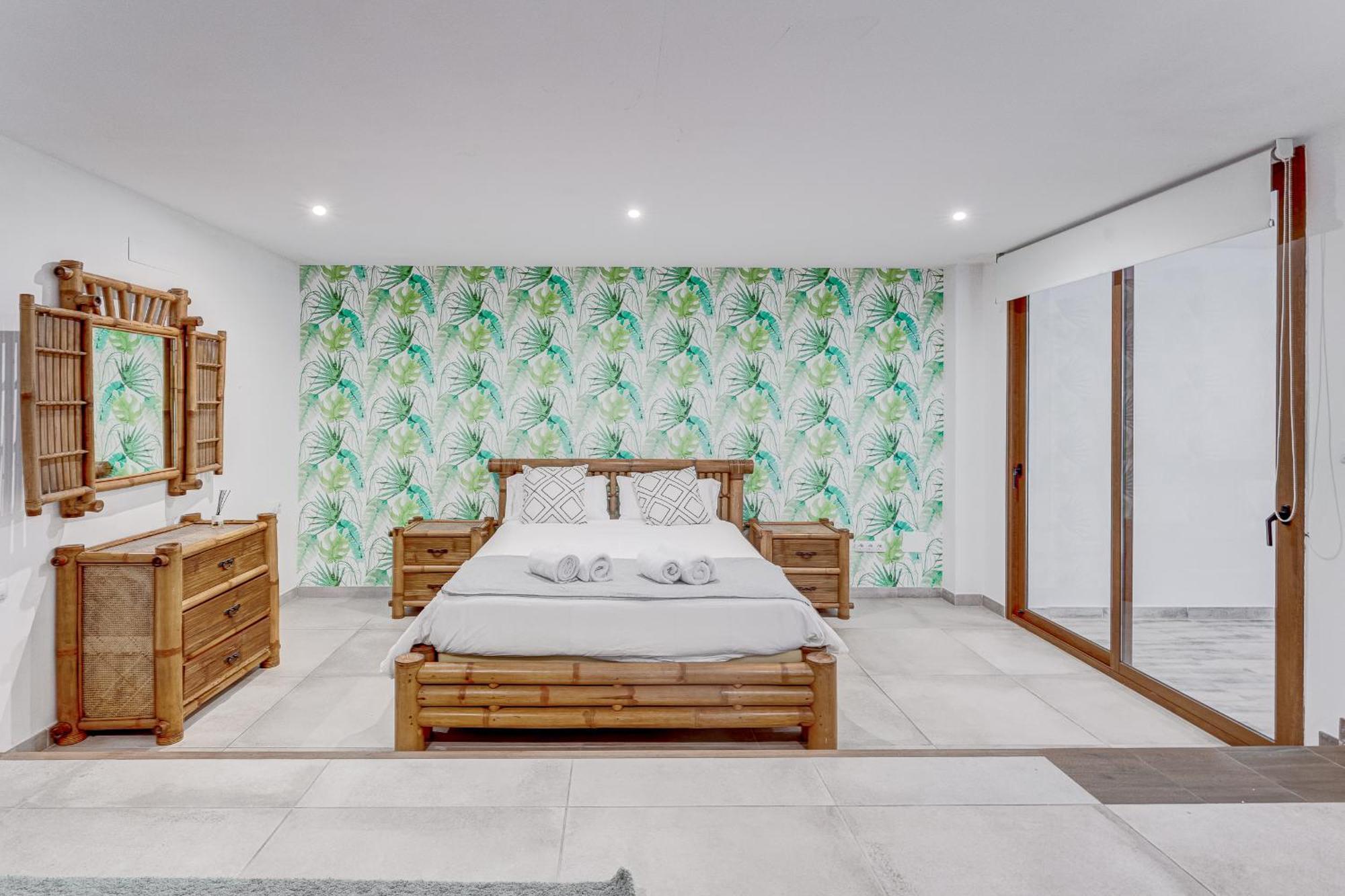 Fabulous Contemporary 5 Bedroom Villa With Private Heated Pool, Sleeps Max 13 Callao Salvaje Extérieur photo