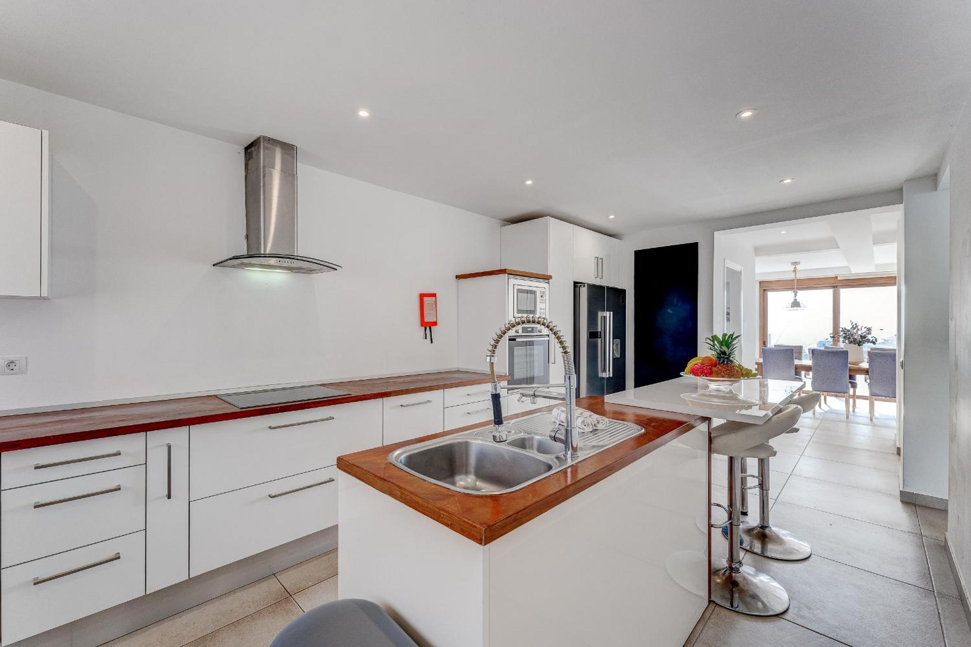 Fabulous Contemporary 5 Bedroom Villa With Private Heated Pool, Sleeps Max 13 Callao Salvaje Extérieur photo
