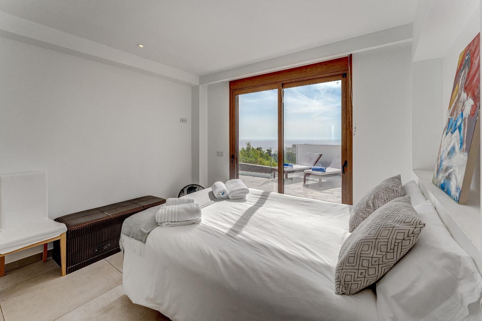 Fabulous Contemporary 5 Bedroom Villa With Private Heated Pool, Sleeps Max 13 Callao Salvaje Extérieur photo