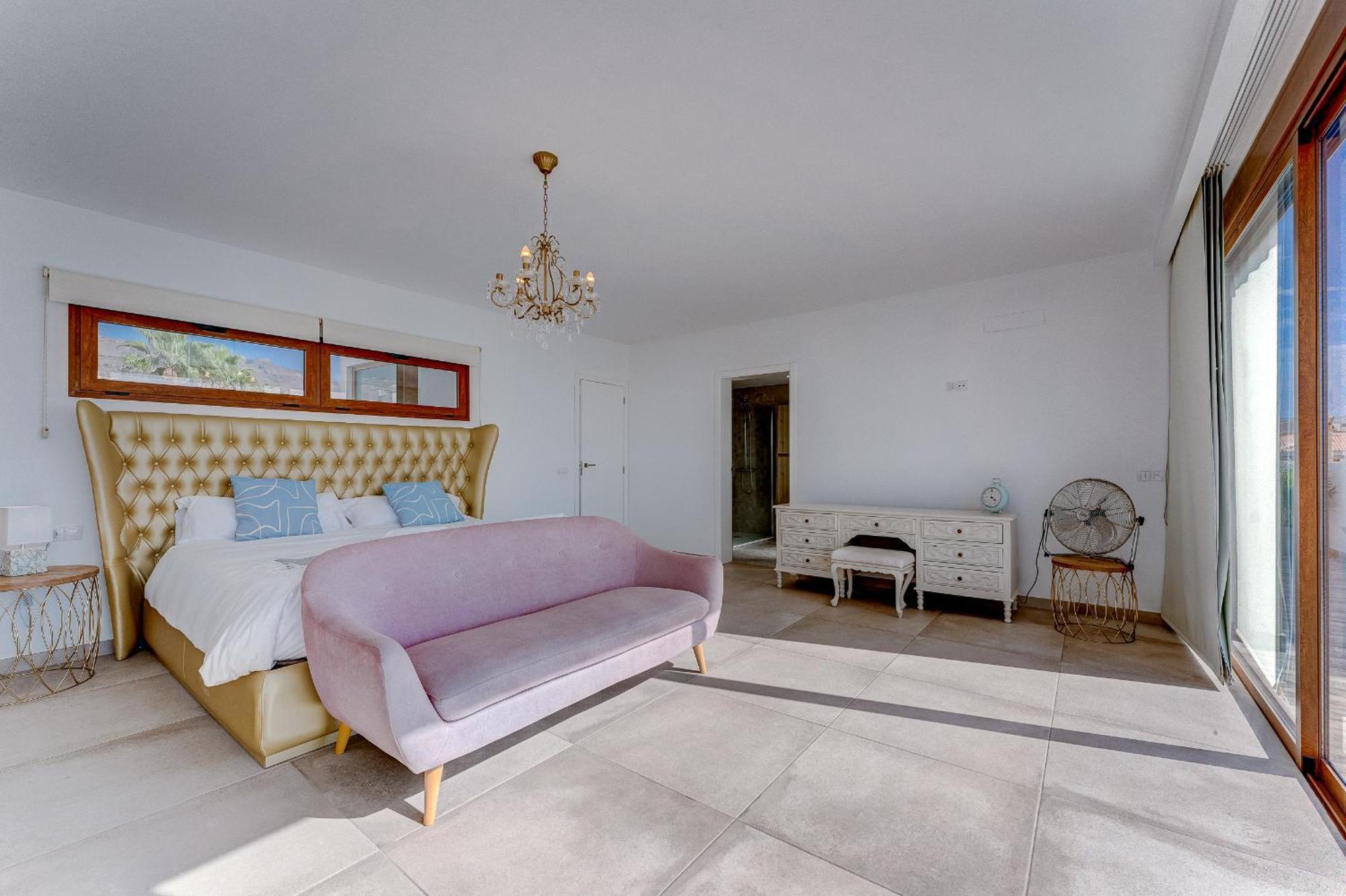 Fabulous Contemporary 5 Bedroom Villa With Private Heated Pool, Sleeps Max 13 Callao Salvaje Extérieur photo