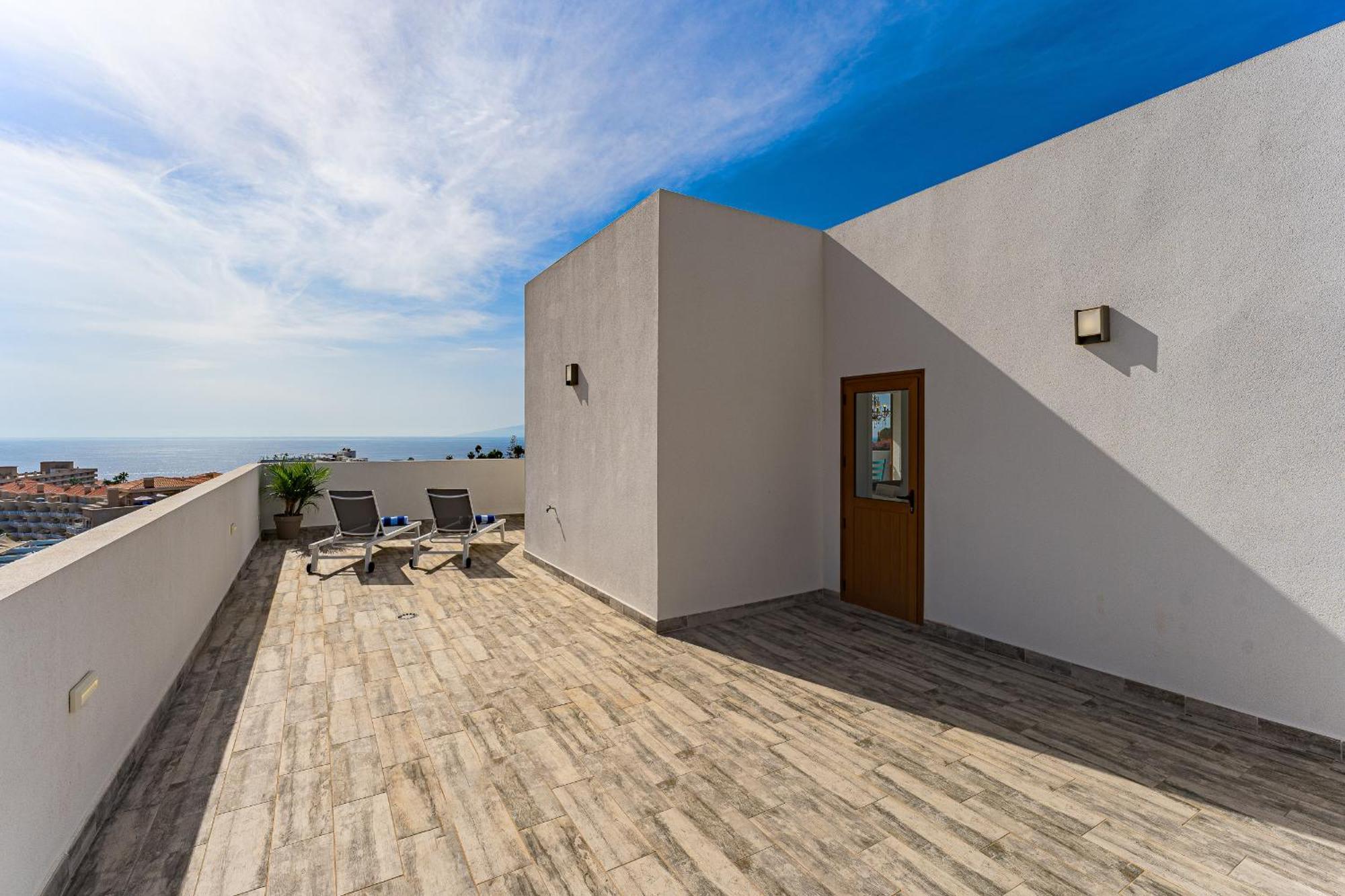 Fabulous Contemporary 5 Bedroom Villa With Private Heated Pool, Sleeps Max 13 Callao Salvaje Extérieur photo