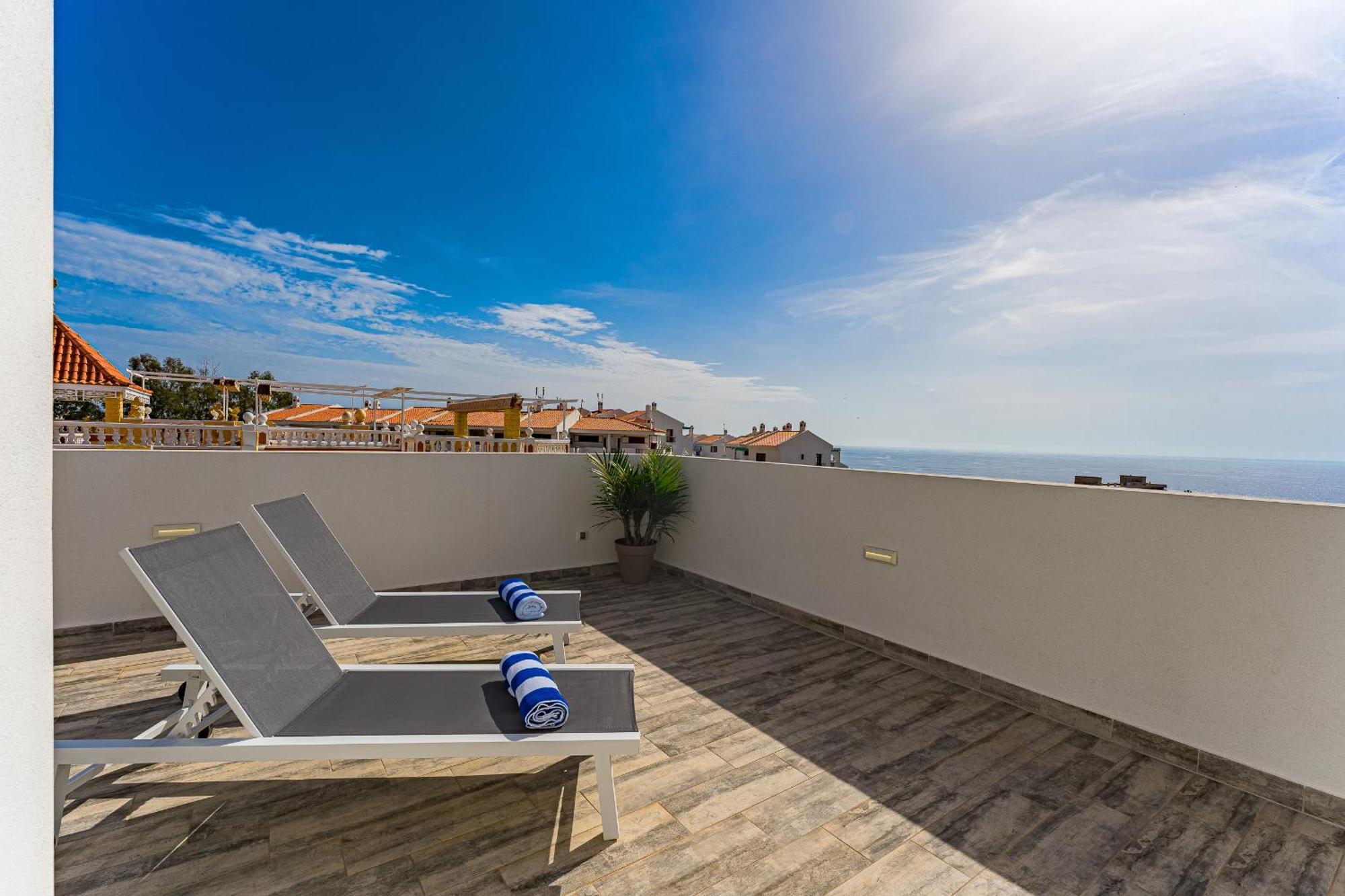 Fabulous Contemporary 5 Bedroom Villa With Private Heated Pool, Sleeps Max 13 Callao Salvaje Extérieur photo