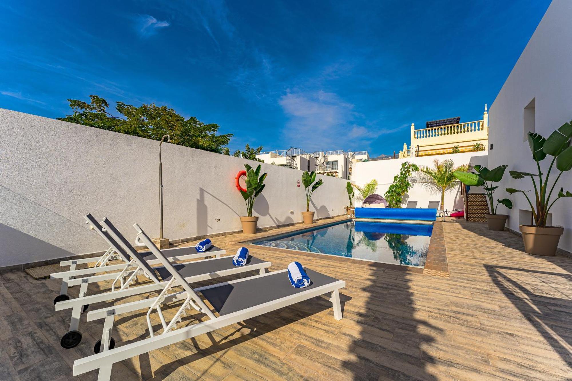 Fabulous Contemporary 5 Bedroom Villa With Private Heated Pool, Sleeps Max 13 Callao Salvaje Extérieur photo