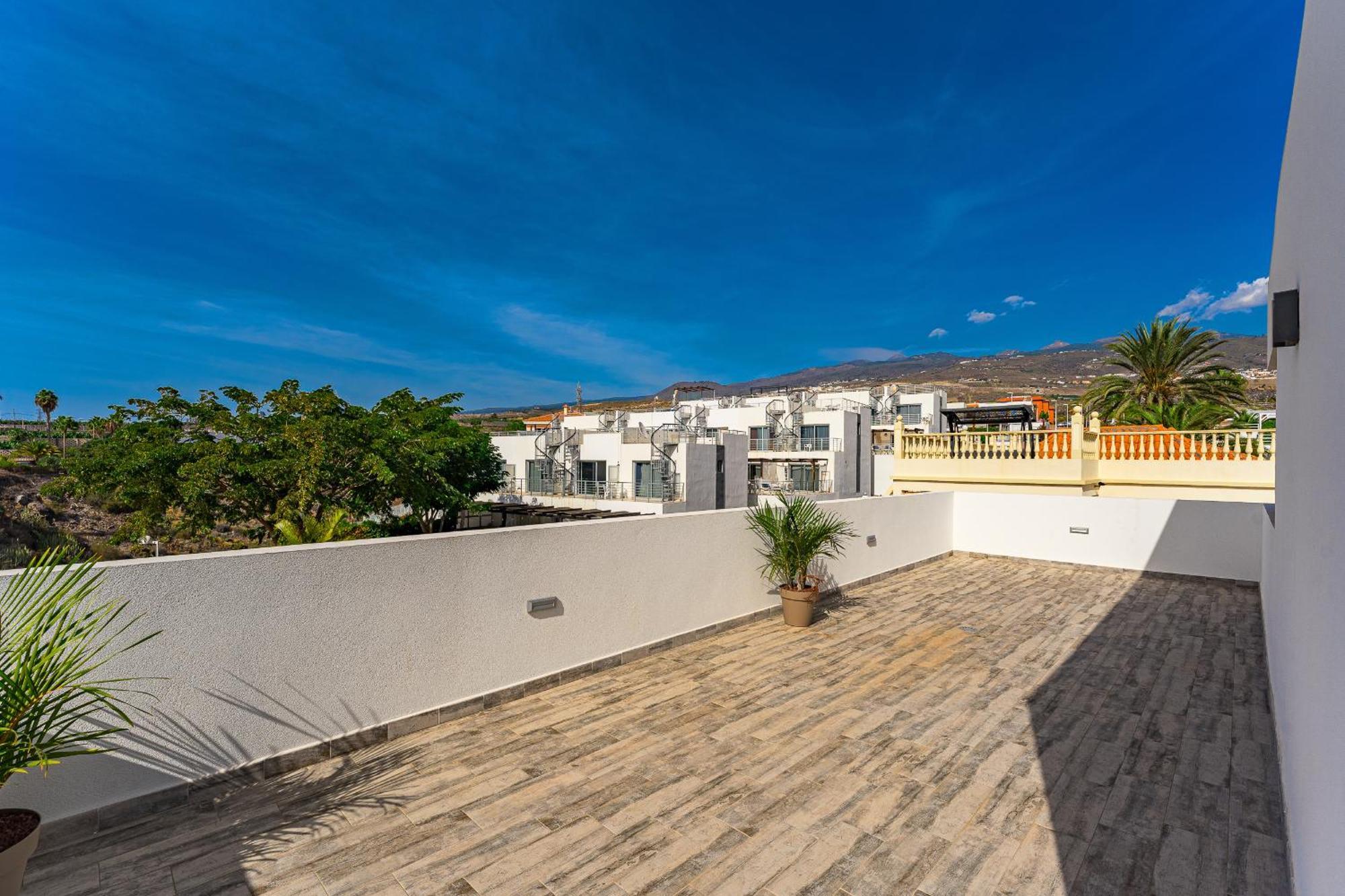 Fabulous Contemporary 5 Bedroom Villa With Private Heated Pool, Sleeps Max 13 Callao Salvaje Extérieur photo