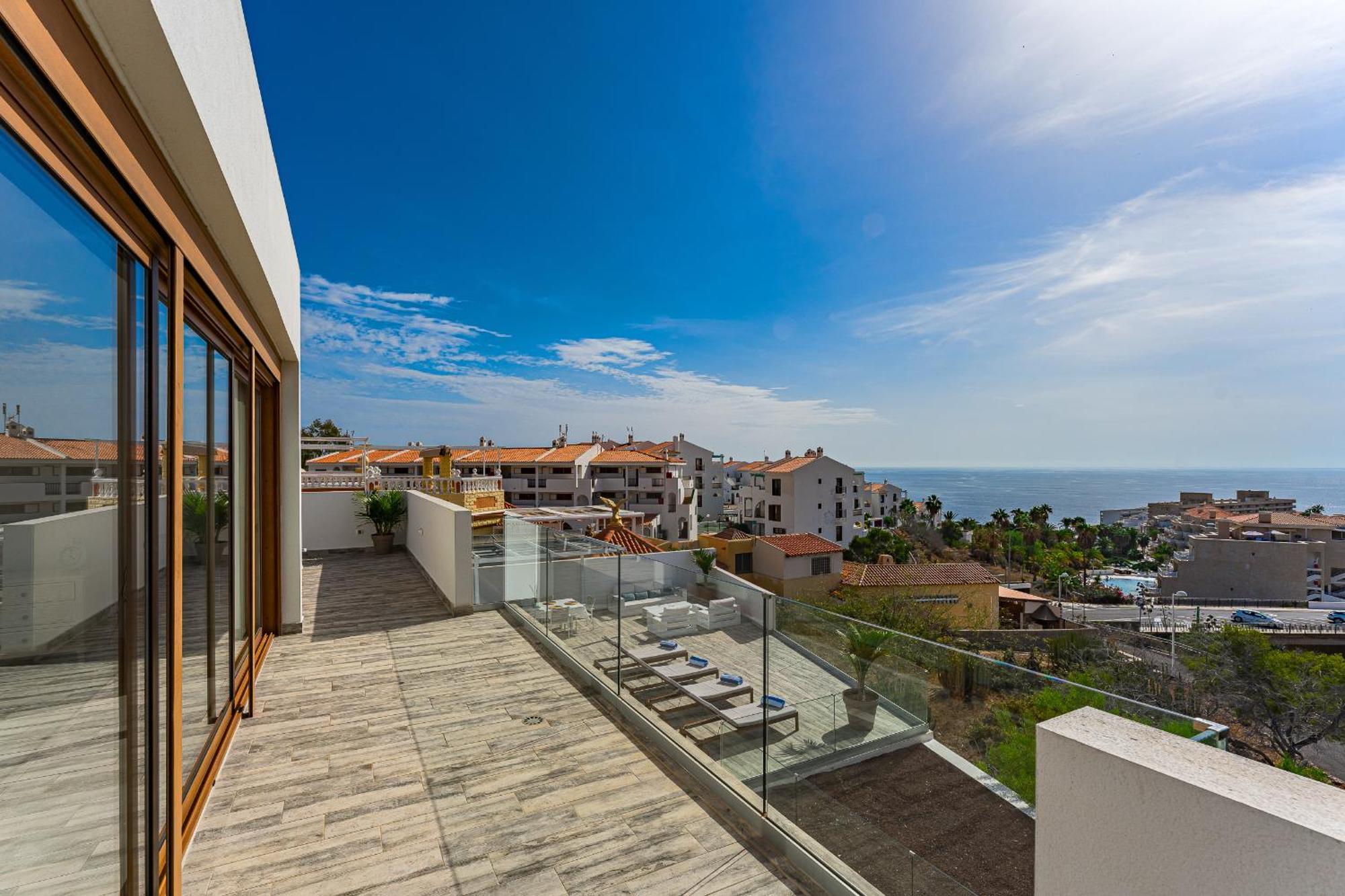 Fabulous Contemporary 5 Bedroom Villa With Private Heated Pool, Sleeps Max 13 Callao Salvaje Extérieur photo