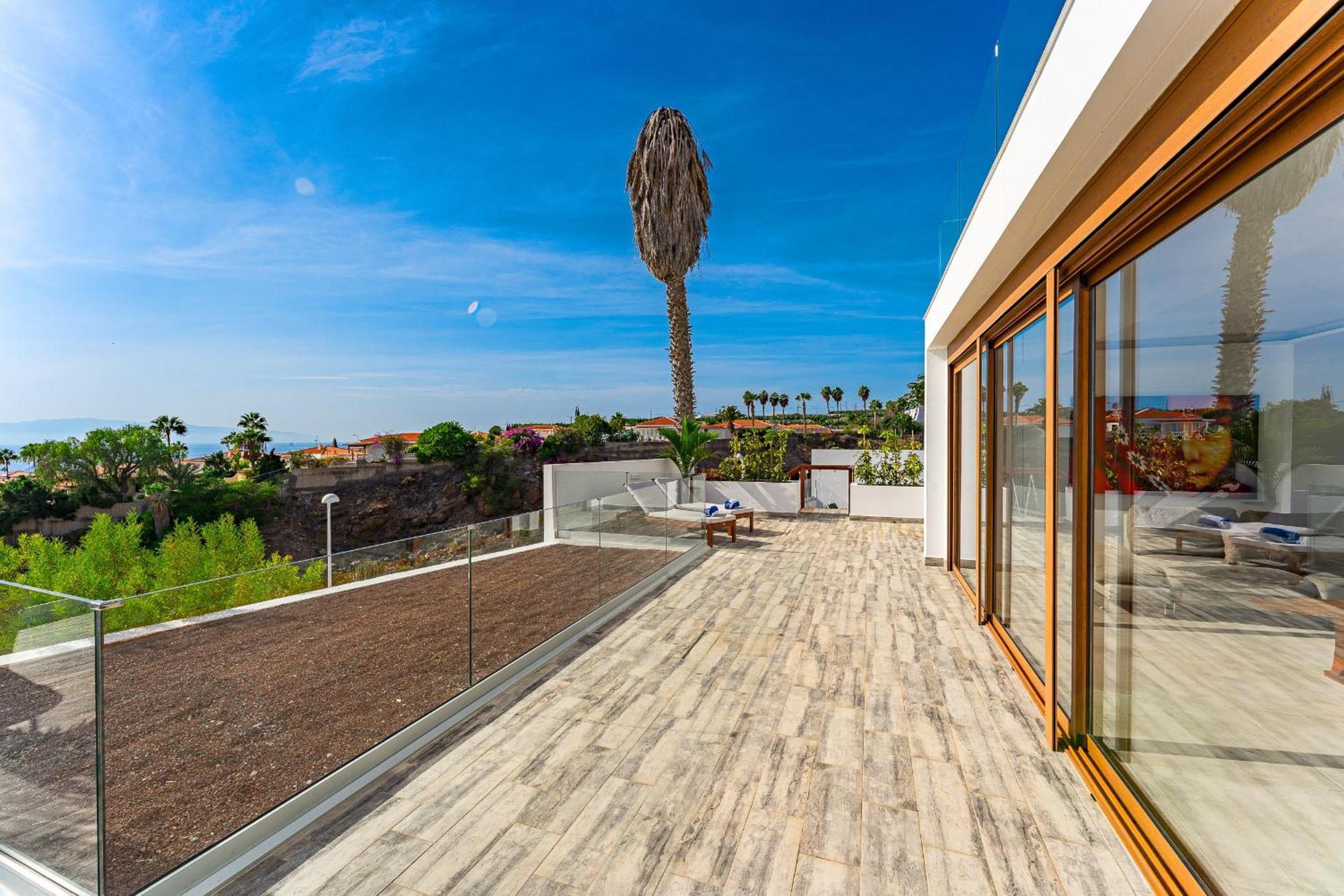 Fabulous Contemporary 5 Bedroom Villa With Private Heated Pool, Sleeps Max 13 Callao Salvaje Extérieur photo