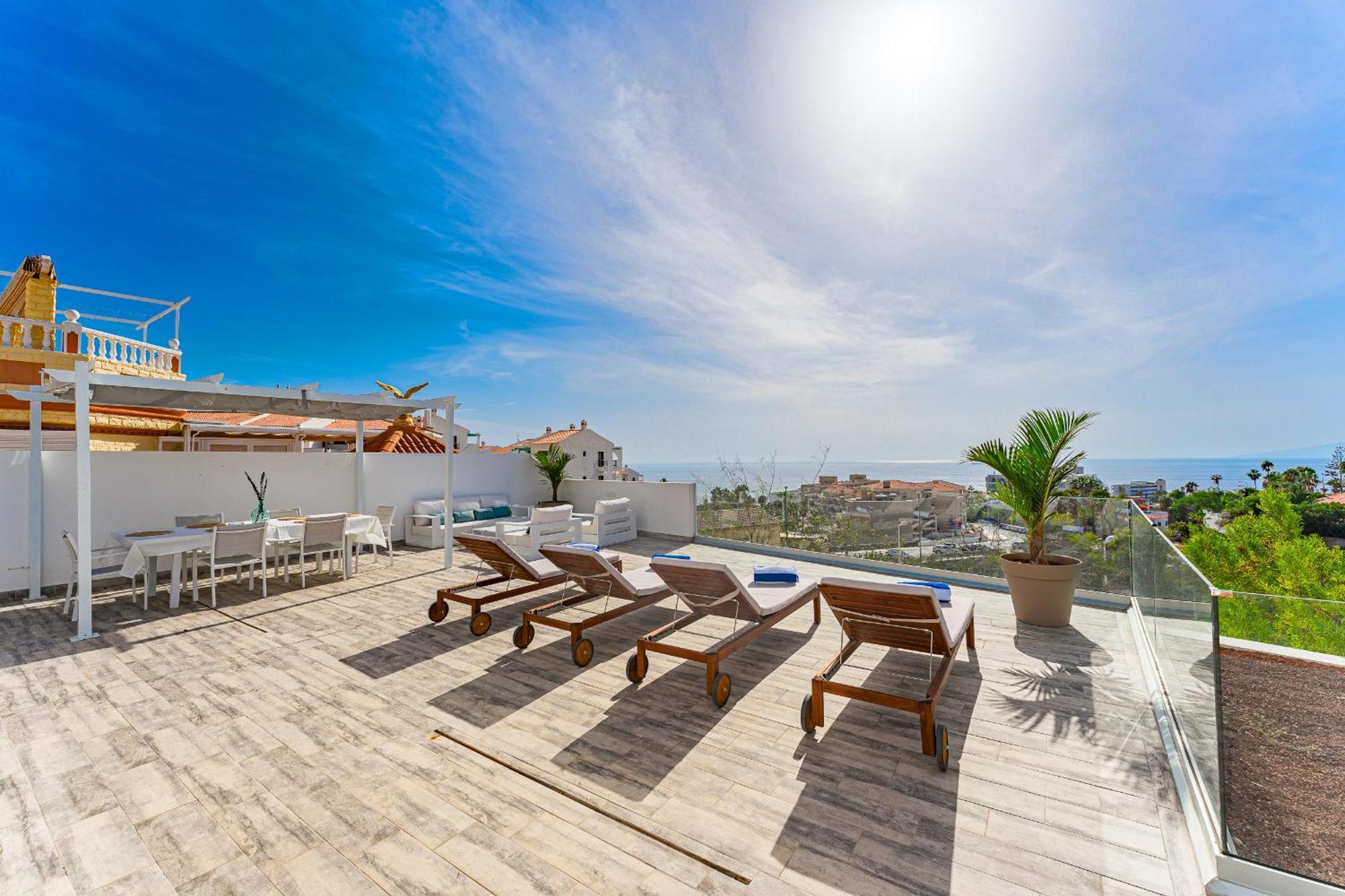Fabulous Contemporary 5 Bedroom Villa With Private Heated Pool, Sleeps Max 13 Callao Salvaje Extérieur photo