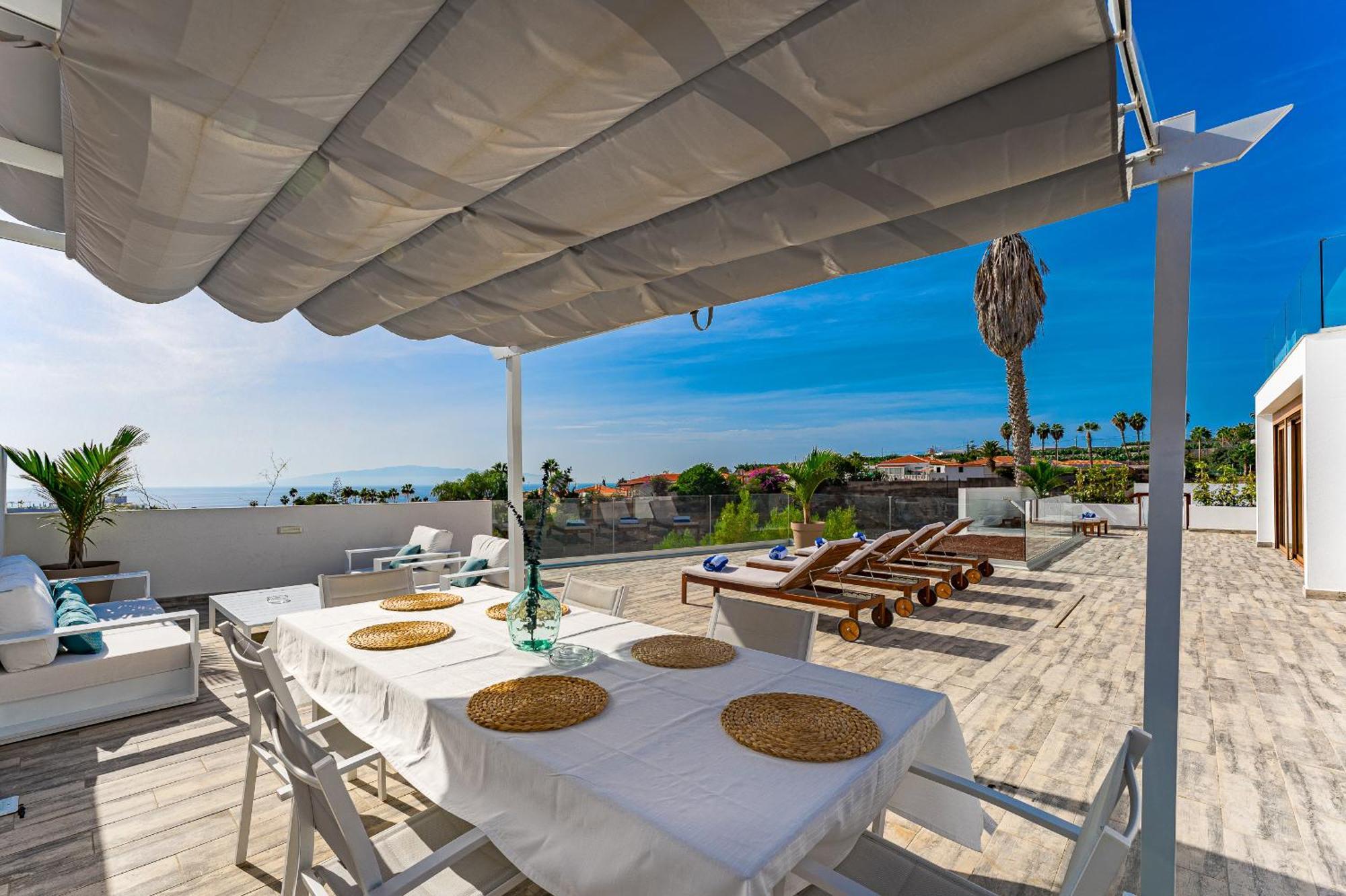 Fabulous Contemporary 5 Bedroom Villa With Private Heated Pool, Sleeps Max 13 Callao Salvaje Extérieur photo